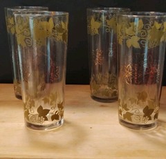 SALE! WAS 50. VTG 4PC ICE TEA TUMBLERS GRAPE OR IVY VINES GREEN/GOLD UNMARKED