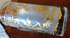 VINTAGE FROSTED GOLD GILT OVERLY CHINOISERIE FRED PRESS STYLE COCKTAIL ONE GLASS