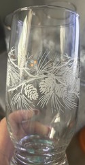 4 Vintage Libbey Arby’s Christmas Winter White Frosted Pine Trees Glasses Gold