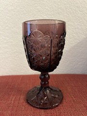 LG Wright Purple Amethyst Glass Daisy And Button Thumbprint 6” Water Goblet