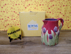BOYDS Pottery 1 Qt Ceramic Pitcher «Vintage Garden» w/Original Box 2005