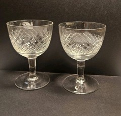 2 Diamond-Cut Crosshatch Pattern Crystal Apertif Stemware Glasses 3.50″ H