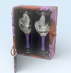 Pair Handmade Etched African Wildlife Wine Glasses Beaded Stems Decorative Box