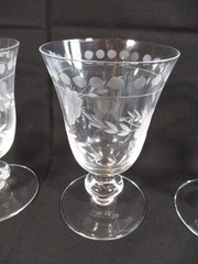 BILTMORE Terrace Collection 4 Piece Etched Crystal Wine Goblet Set 10oz Glasses