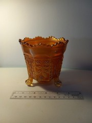 MARIGOLD CARNIVAL GLASS FOOTED SUGAR BOWL BUTTERFLY & BERRY PATTERN FENTON