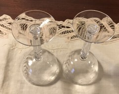 VTG CORDIAL GLASSES (2) ETCHED CUT LEAF VINE RING BAND FACETED STEMS 5-1/4”H EUC