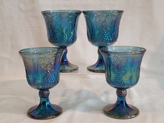 4 Vintage Indiana Harvest Grape Blue Iridescent Carnival Glass Wine Goblets [IG1
