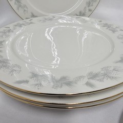 VTG MCM Libbey Christmas Winter Pinecone 16 Pc Tableware Set Mint Condition