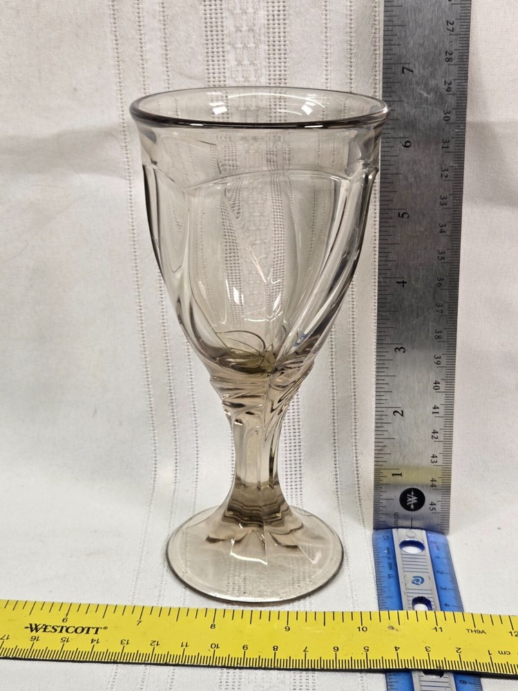 Noritake SWEET SWIRL Tawny Brown Wine Glass 6 3/4”