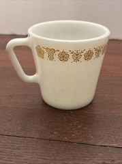 Vintage Corning Corelle Pyrex Butterfly Gold Mug Cup