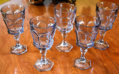 Vintage FOSTORIA VIRGINIA Set 5 Water Glasses SMOKEY GREY Hexagonal Panels 7.25″