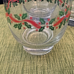 SET OF FOUR LIBBEY HOLLY BERRY 5-1/4″ TALL WATER GLASSES – EXCELLENT CONDITION