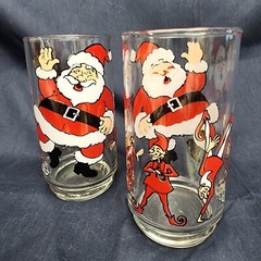 Dancing Santa Claus and Elves Christmas Drinking Glasses Set Of 2 Beverage Water