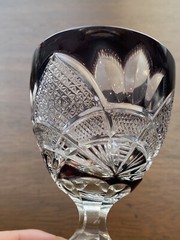 BEAUTIFUL VINTAGE Amethyst Cut To Clear Crystal Tall Wine Glass 8.75″H