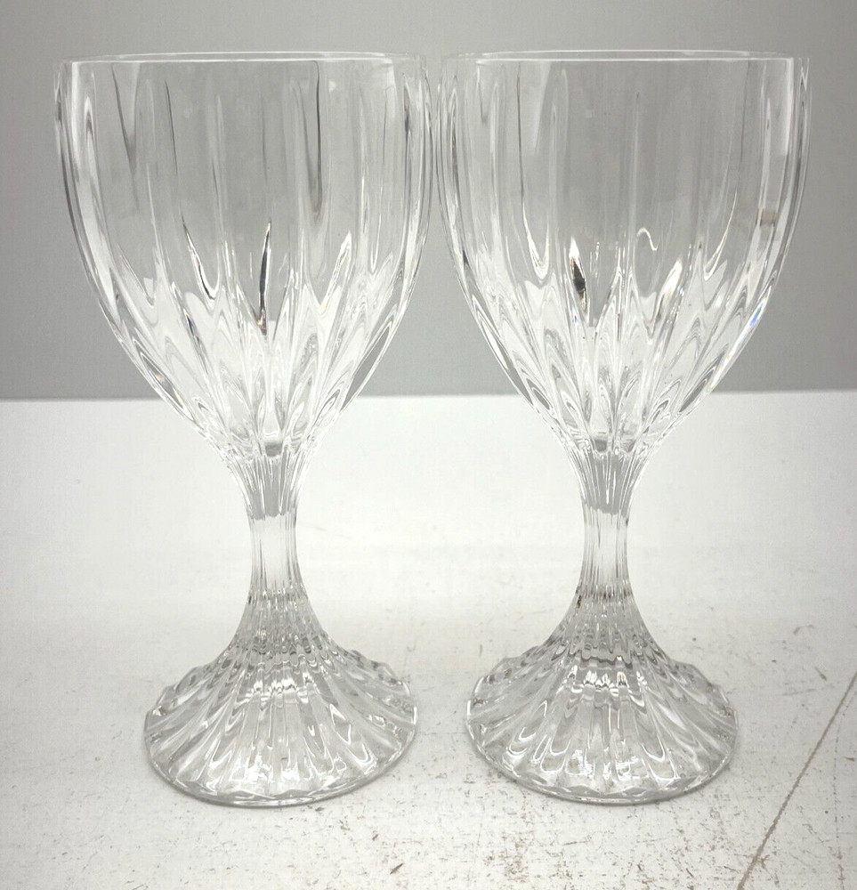 Set of 2 Crystal Clear Wine Glasses Ribbed Stemmed Pattern Glassware 6 3/4″