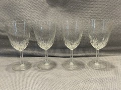 Vintage Clear Crystal Wine Glasses 5 3/4″ Tall, 3 inches Wide – Set of 4