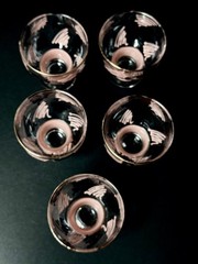 VTG 1950s MCM ATOMIC BLACK & PINK SQUIGGLE ZIG-ZAG GOLD RIMMED SHORT GLASSES