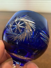 STUNNING VTG Cobalt Blue Cut To Clear PINWHEEL Smooth Stem Wine Glass 8″H