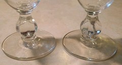 Set of 2 Vtg Etched White Roses Ribbon Gold Trim Glass Stemmed Cordial Glasses
