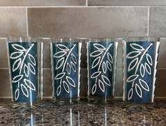 Vintage Teal/White Leaves Drinking Glass Tumblers 5.5”H 2.5”D (set of 4)