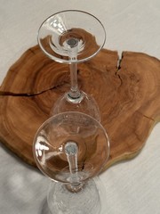 PIER 1 REFLECTIONS CRACKLE 9 1/4″ TALL STEM WINE GLASSES WATER GOBLETS SET OF 2