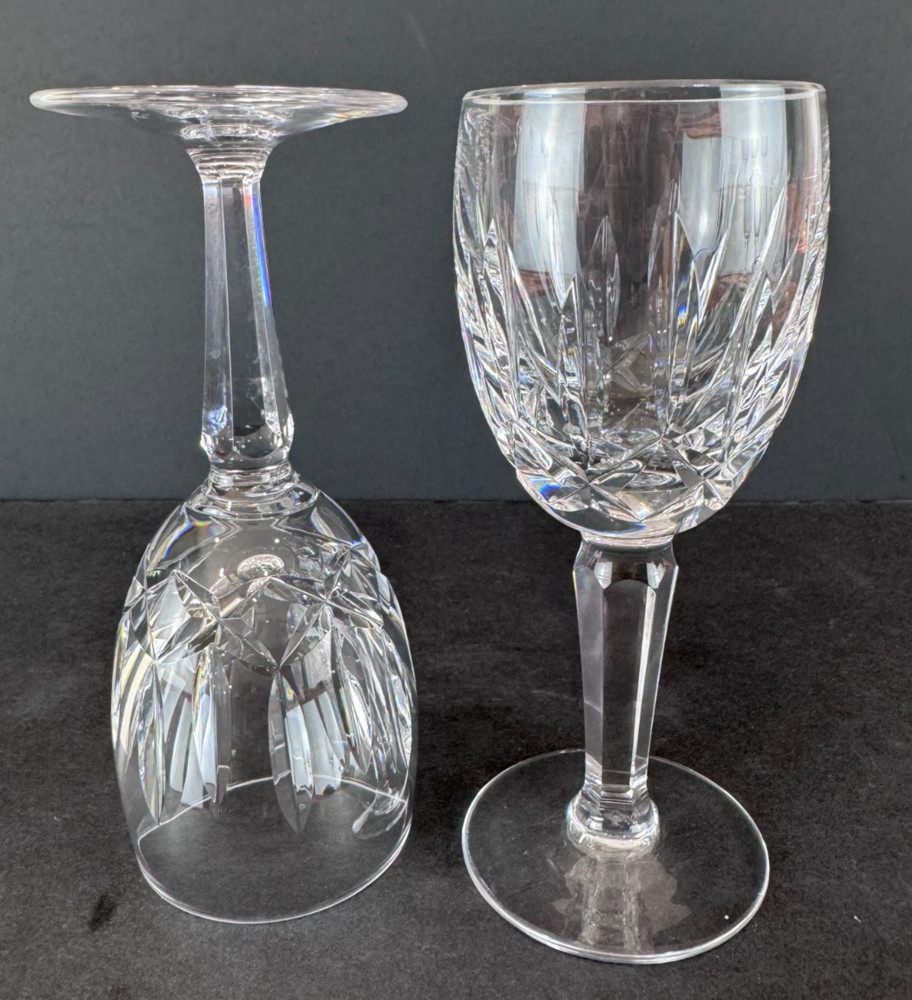 PAIR WATERFORD DEEP CUT IRISH CRYSTAL KILDARE 5 7/8″ WHITE WINE GOBLET GLASSES