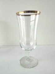 Set of 5 Gold Rim Parfait Cocktail Water Wine Footed Glasses 6-1/2″ tall 8 oz