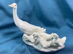 Adorable LLADRO «Little Ducks After Mother» – #1307