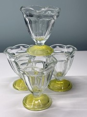 Anchor Hocking Tulip Shaped Ice Cream Sundae Dessert Parfait Glass. Set of 4.