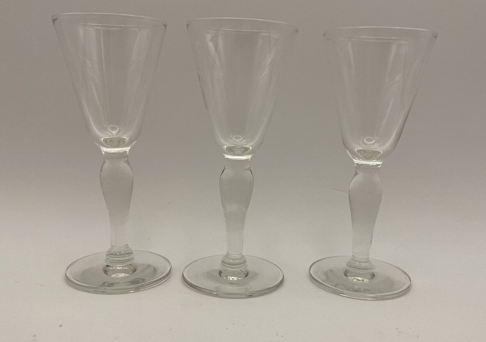 Set (3) Bar Vintage Mini Clear Glass Stemmed Shot Glasses 3.5“ Tall/1.5“ Mouth