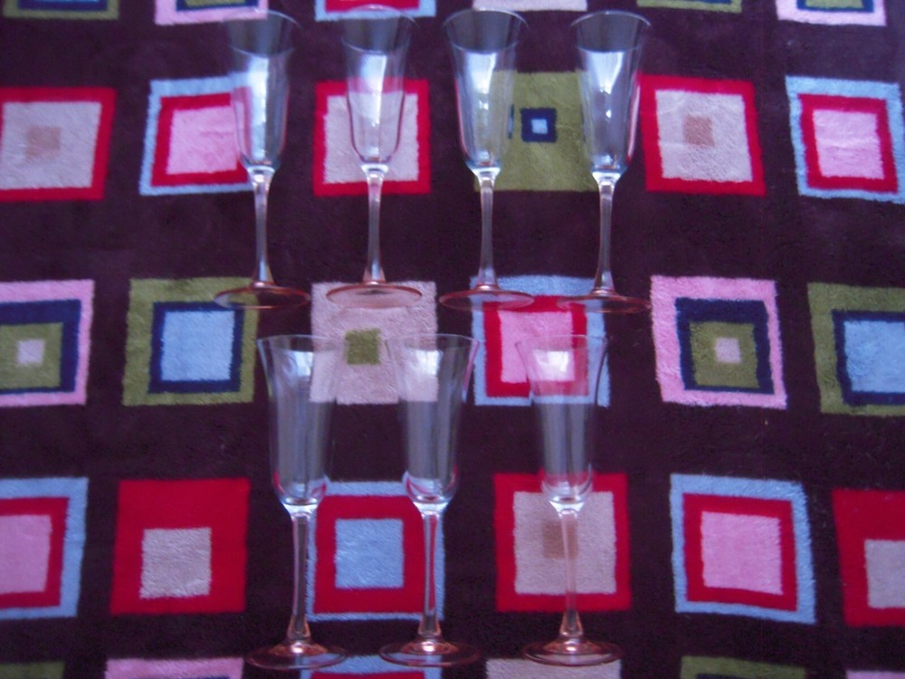  7 NOS VTG CLEAR GLASS PINK PEDESTAL CHAMPAGNE GLASSES 2-5/8″ DIA X 8-5/8″ H