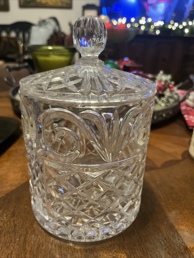 Fifth Avenue 24% Lead Crystal Biscuit Trinket Jar with Lid 8”Excellent Condition