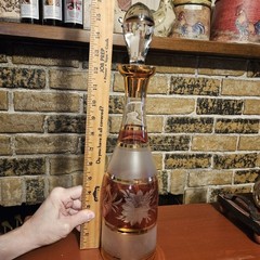 Vintage Frosted Cut Glass Traube Cranberry Red & Gold Decsnter 16″ Tall Pretty!