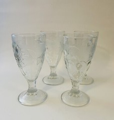 Set of 4 Vintage Arcoroc France Clear Molded Embossed Fruit Design Goblets