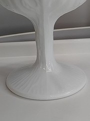 VTG F.T.D. 1975 MILK GLASS CHALICE GOBLET, CANDY w/ OAK LEAF PATTERN WHITE EUC