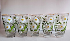 Vtg 5 Libby Tumbler Glasses w/ White Daisies, Gold Rim, Excellent- Discontinued