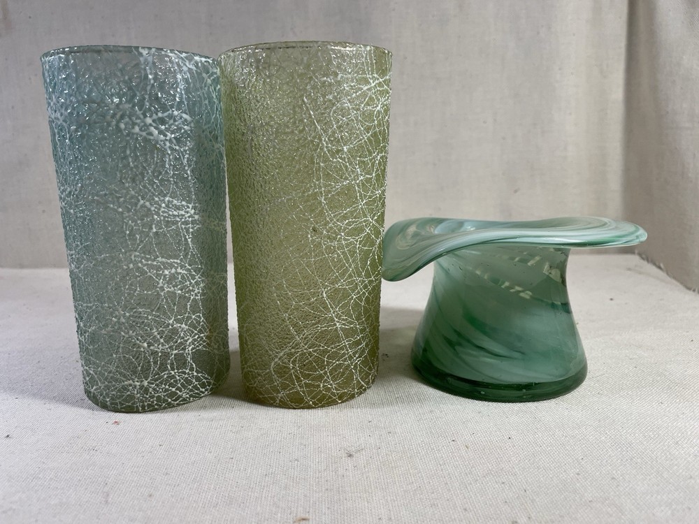 Hand Blown Crackle Glass Tumblers & Art Glass Hat Dish Green Aqua Set of 3#005