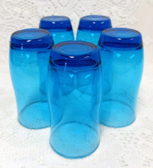 5 VTG Aqua Blue GLASS TUMBLERS 5 1/4″ Tall WEIGHTED BASE Retro MCM Artsy BOHO