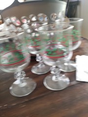 Libbey Arby’s Green Wine Glasses with Gold Rim Vintage Christmas Holiday Goblet