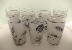 Set of 7 – Vintage 1960s MCM Libbey Silver Wheat Frosted Juice Glasses 4 oz.