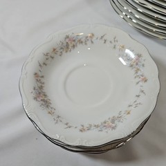 Johann Haviland Bavaria Germany «Floral Splendor» China. 40 pcs (see desc). EUC.