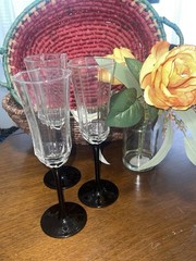 3 VTG- Crystal-Arcoroc Luminarc-Octime Black-Champagne Flutes-France-Black Stems