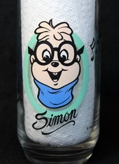 Vintage Pair of Collectors Glass Tumblers Featuring The Chipmunks Alvin & Simon