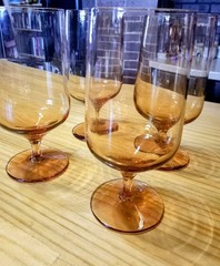 Set of 4 Amber Stemmed Drinking Glasses Goblets Vintage Barware 8–10 oz 6.75 «H