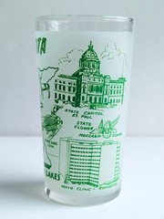 VTG 1950s Hazel-Atlas Glass Tumbler Green Minnesota approx. 5″ tall Great Cond