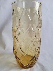 Set of 2 Amber Pressed Glass Leaf Pattern Textured Large Size 7″ Glass Excellent