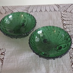 Vintage Pair Anchor Hocking Forest Green Glass Oyster & Pearl Berry Bowls 4.5″