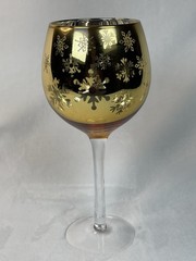 Gold Snowflake Wine Goblet Glass 16 oz Etched Metallic Holiday Winter 8.5″