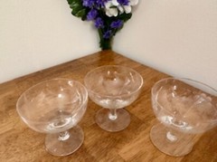 Vintage Etched Coupe Glasses with Grape Design – Elegant Stemware Wine Cocktail