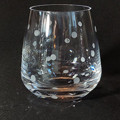 KATE SPADE LARABEE DOT STEMLESS WHITE WINE GLASS, Etched Crystal, 3 7/8″, 10 oz